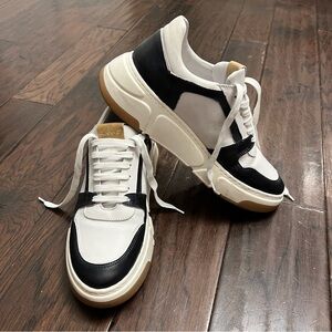 Leo S Men’s Leather Sneakers